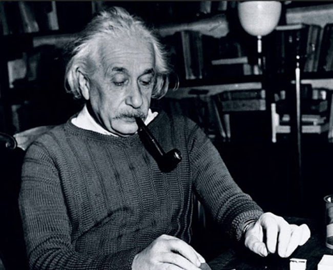 Носки Эйнштейна или чему учат необычные привычки гениев