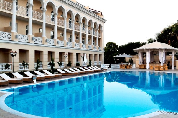 Palace Del Mar