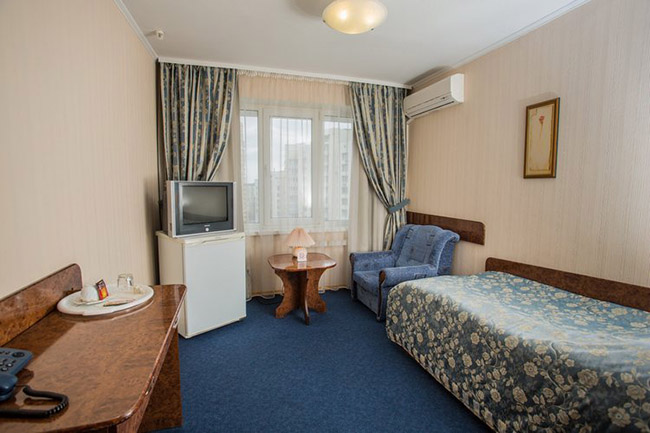 Hotel Mir