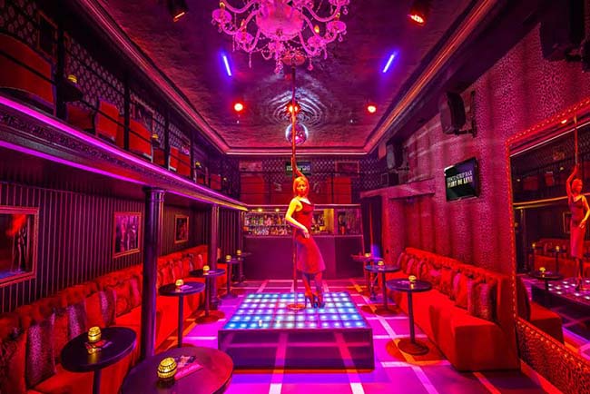 Flirt Strip Club