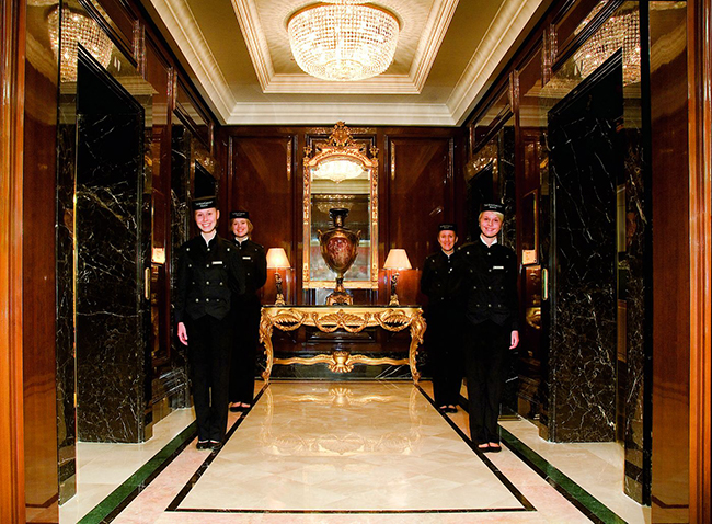 The Ritz-Carlton Hotel 