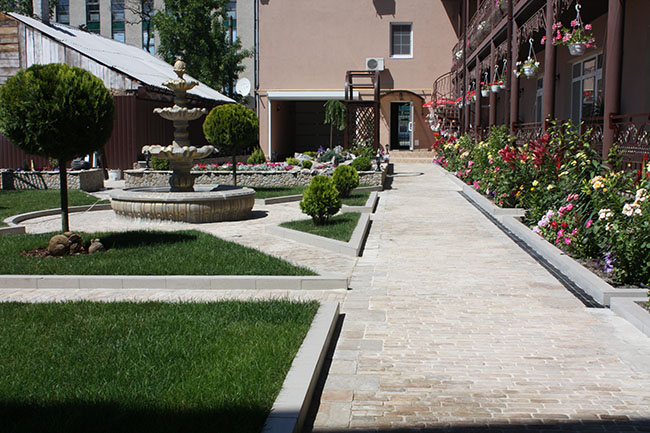 GRIBOFF HOTEL