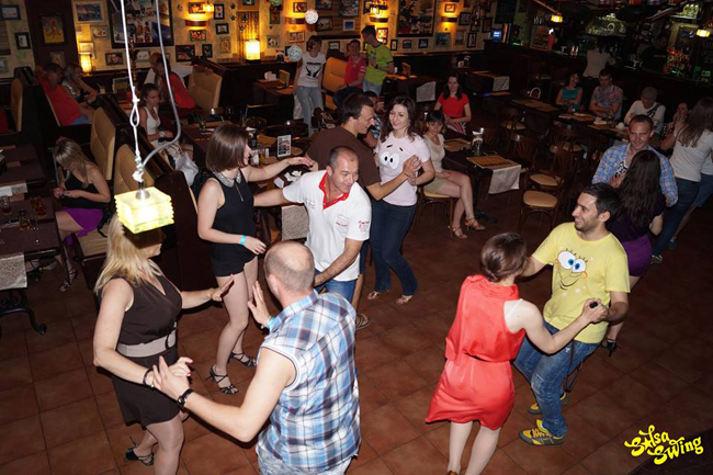 Salsa Swing