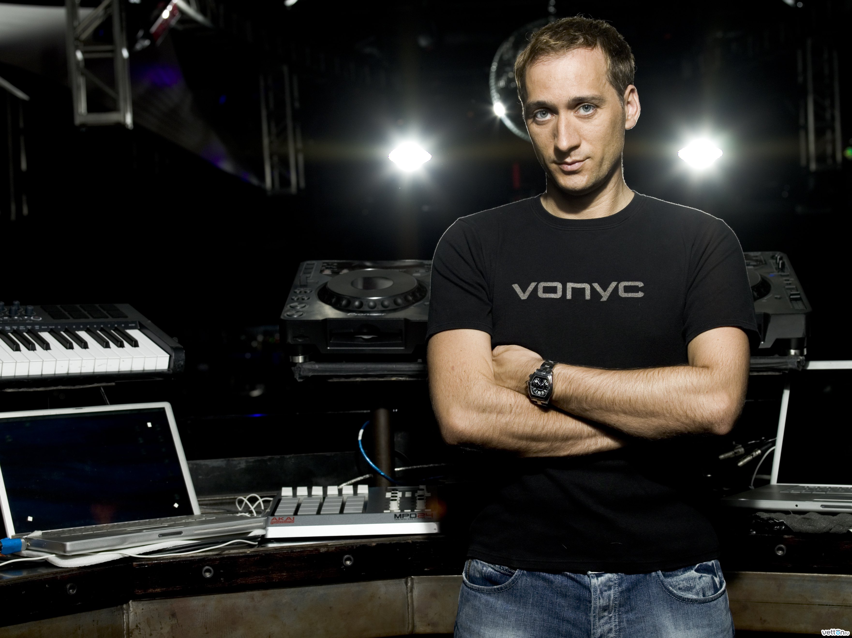 диджей paul van dyk. немецкий диджей. немецкий диджей. Panacea dnb. Zedd dj live.