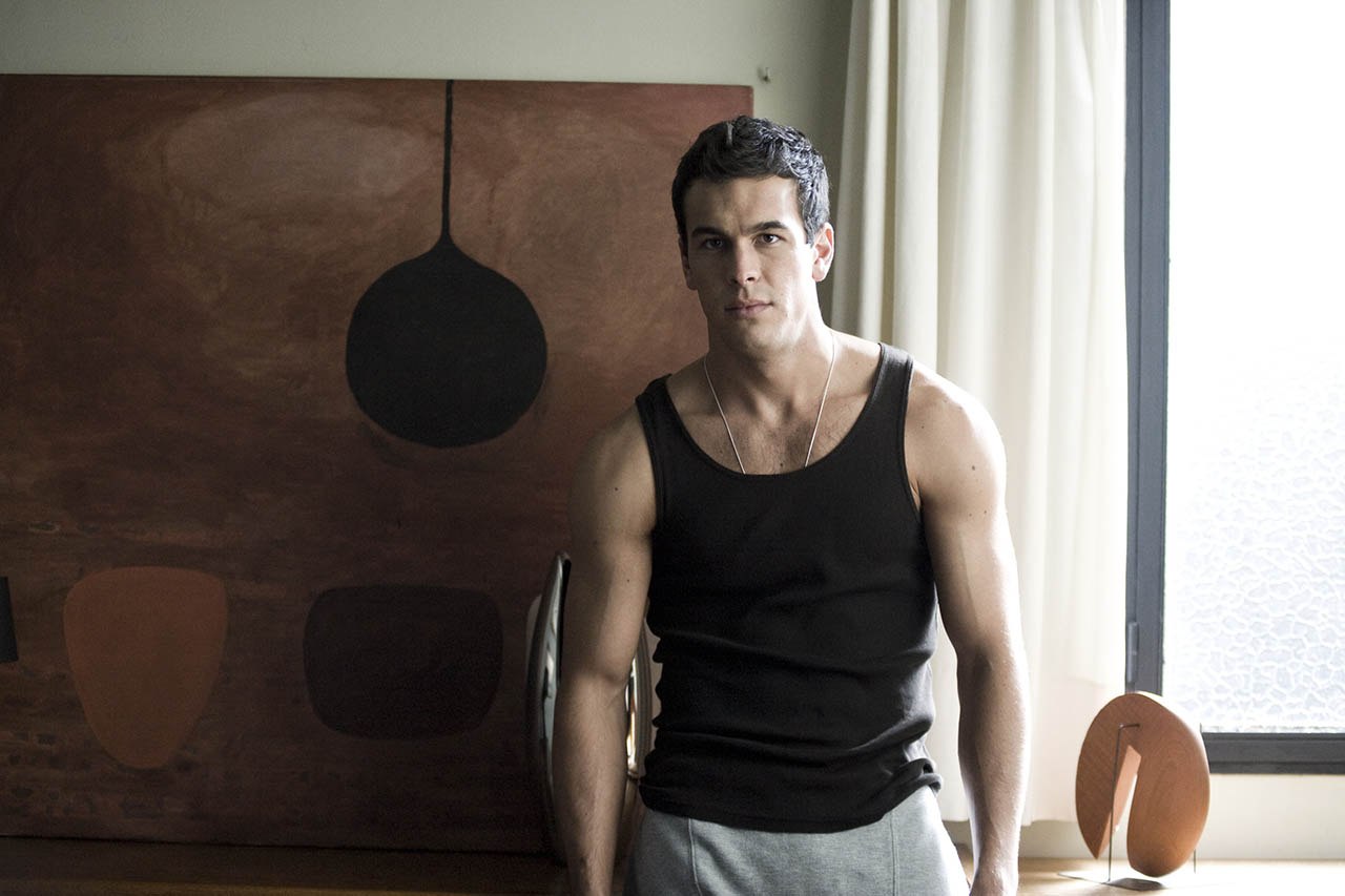 Марио Касас