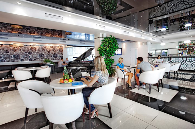 Grand Marine Restaurant