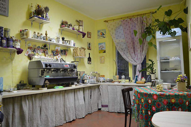 DeCoupage cafe