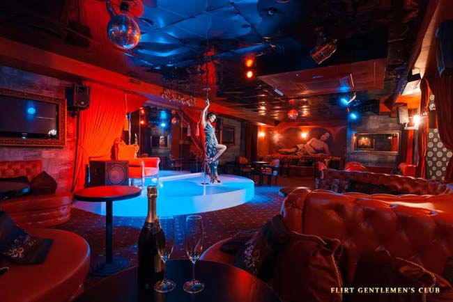 Flirt Strip Club