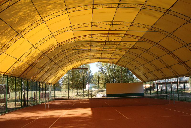 Теннисный корт