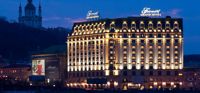 Fairmont Grand Hotel