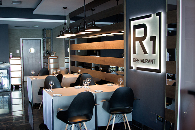R1