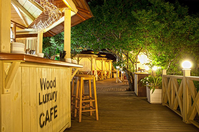 Wood Luxury CAFE