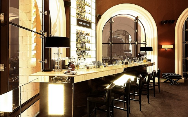 MERCEDES BAR