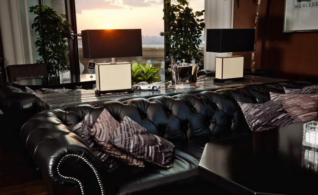 MERCEDES BAR