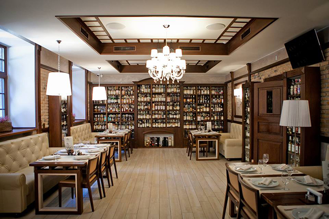 WHISKY CORNER