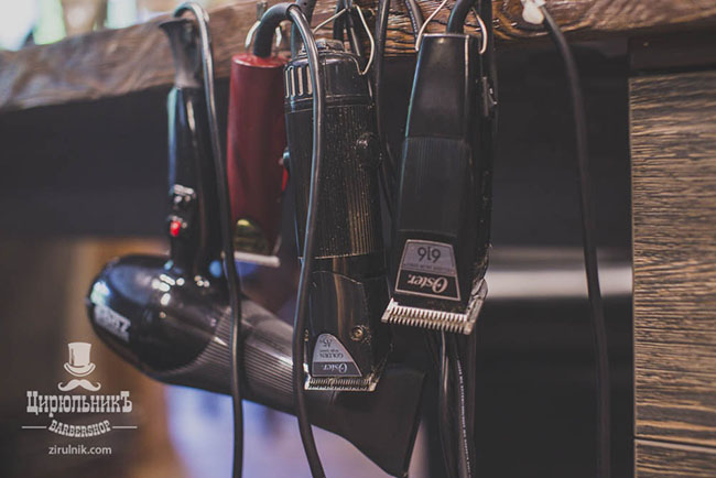 Цирюльникъ Цирюльникъ