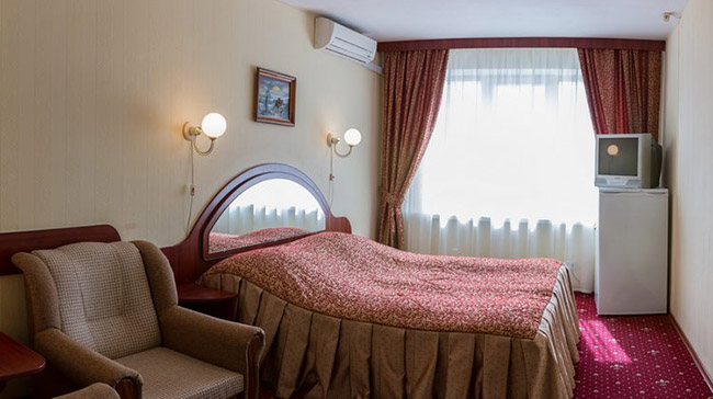Hotel Mir