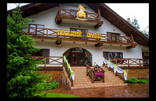 Веселый заяц