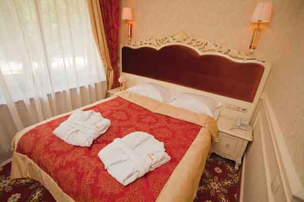 Royal Grand Hotel