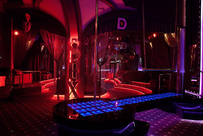 Dolls mens club