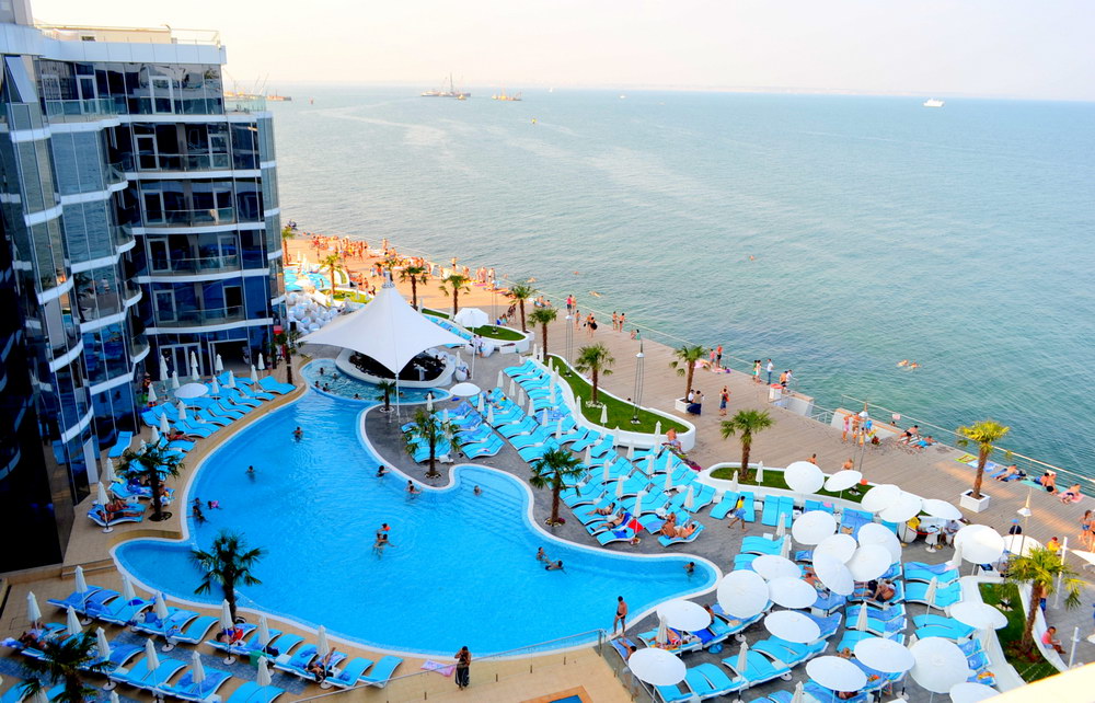 NEMO BEACH CLUB