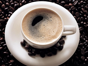 Выпивая 4 чашки кофе в день, человек в два раза сильнее  рискует умереть до 55 лет