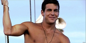 Марио Касас