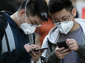Мобильные телефоны могут переносить коронавирус