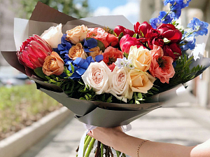 Как выгодно заказать доставку цветов и подарков от профессиональных флористов