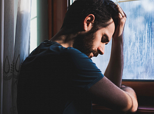 Все о мужской депрессии: причины, признаки, лечение