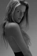 Бруклин Декер