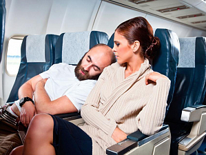 Эксперты рассказали, как выспаться во время авиаперелета