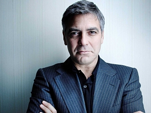 Джордж Клуни серьезный