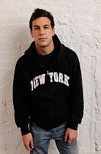 Марио Касас